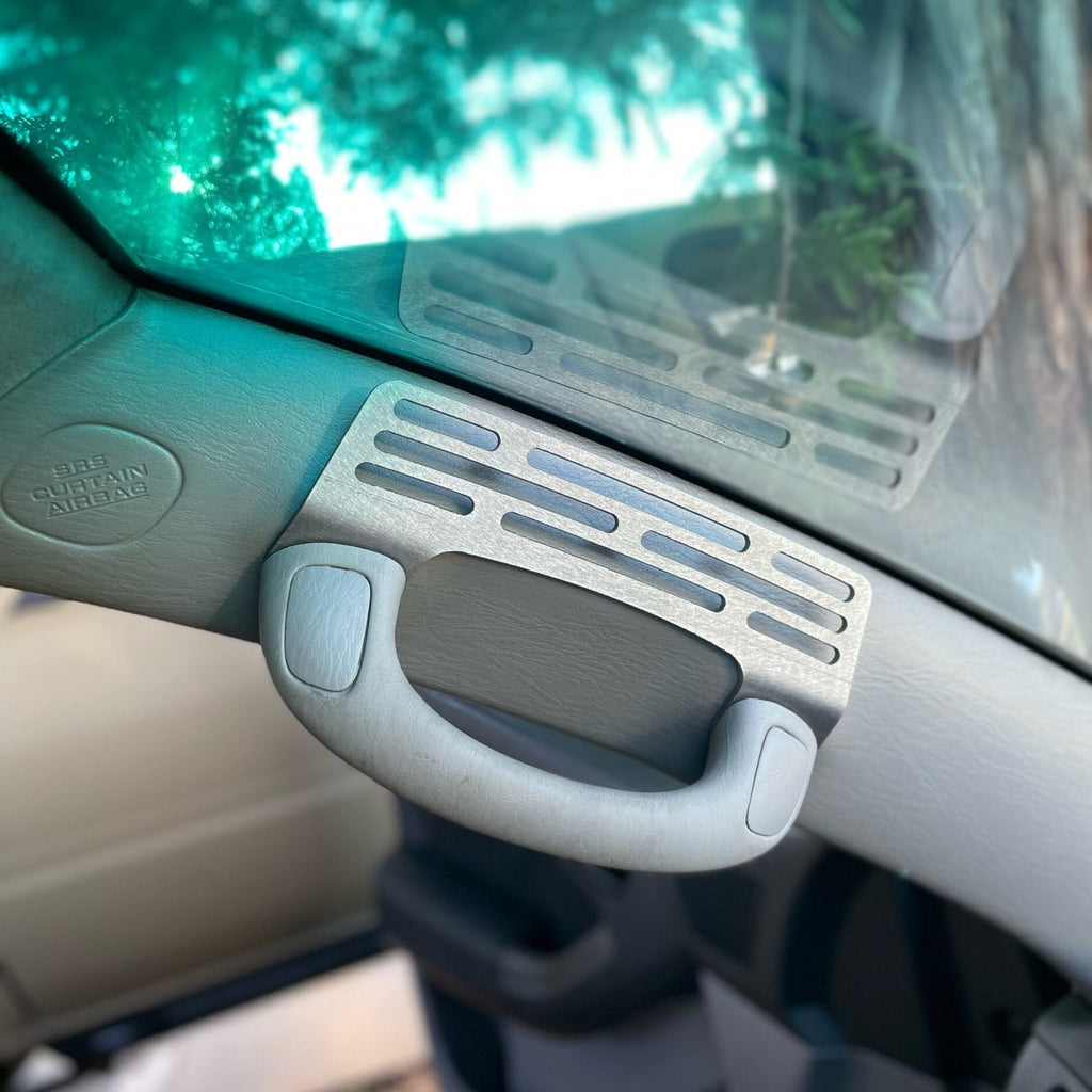 Toyota 4Runner A-Pillar Mount — 2003–2009