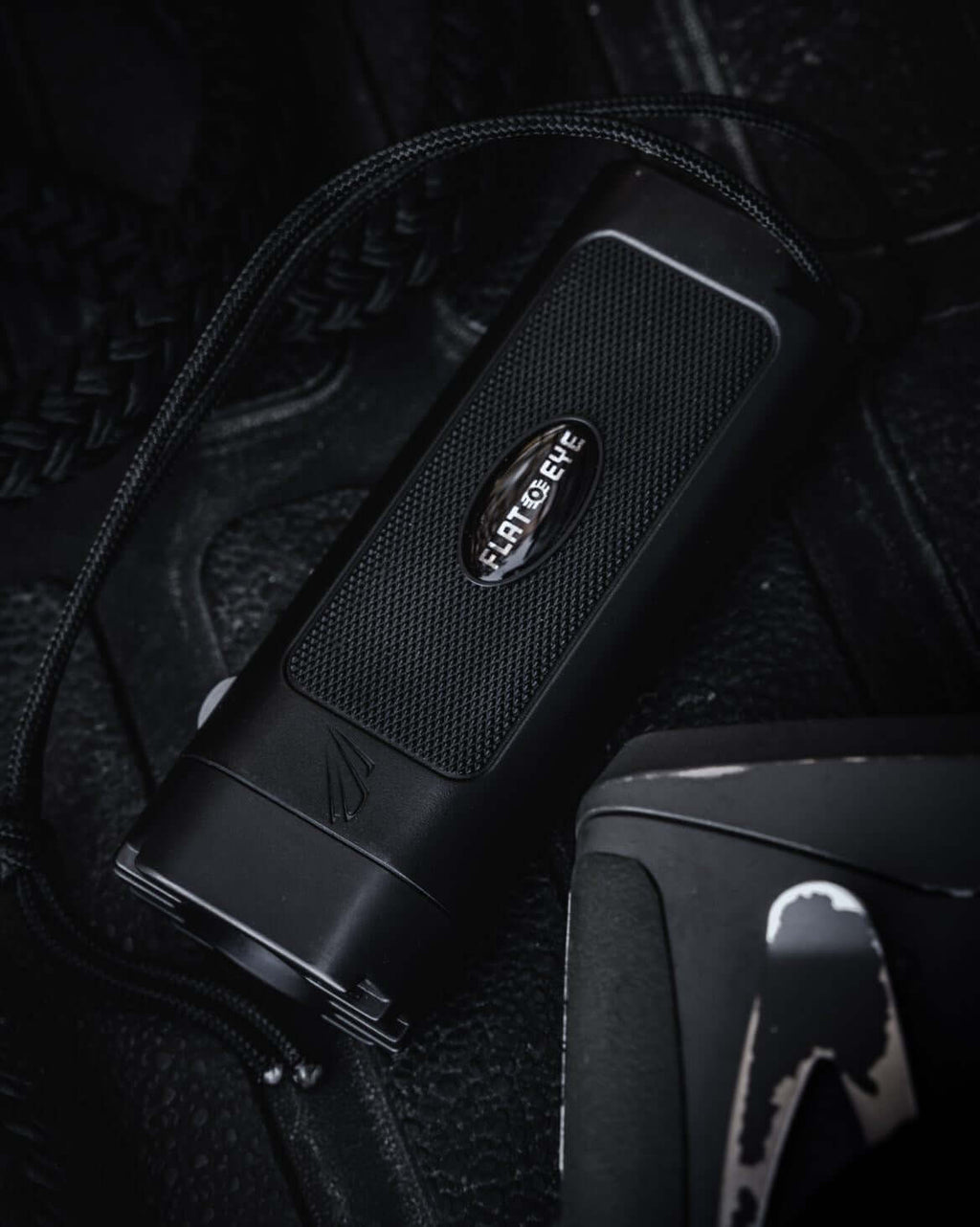 FLATEYE™ Rechargeable FR-280 Flashlight - 280 Lumens