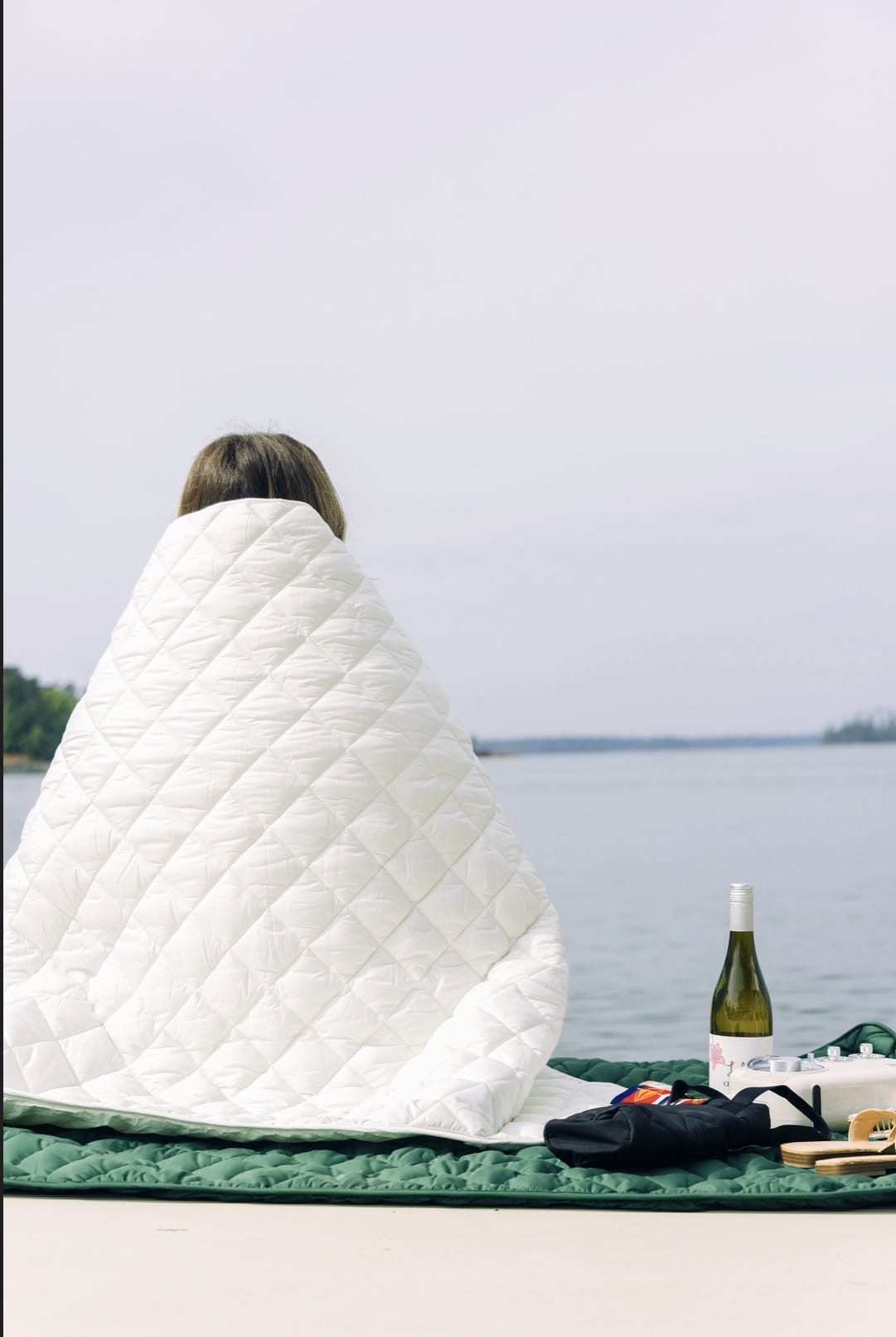 Waterproof Puffer Blanket with Pockets