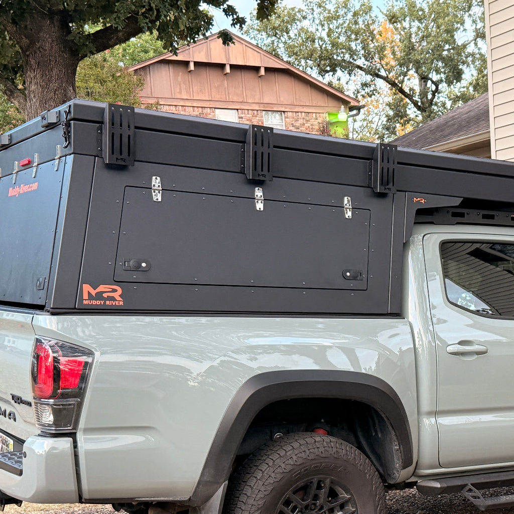 Muddy River Universal Awning Bracket