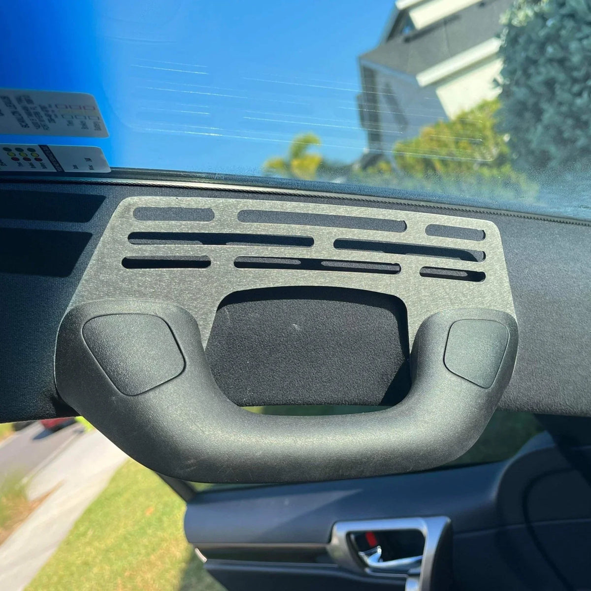 Lexus GX460 A-Pillar Mount — 2010–2023